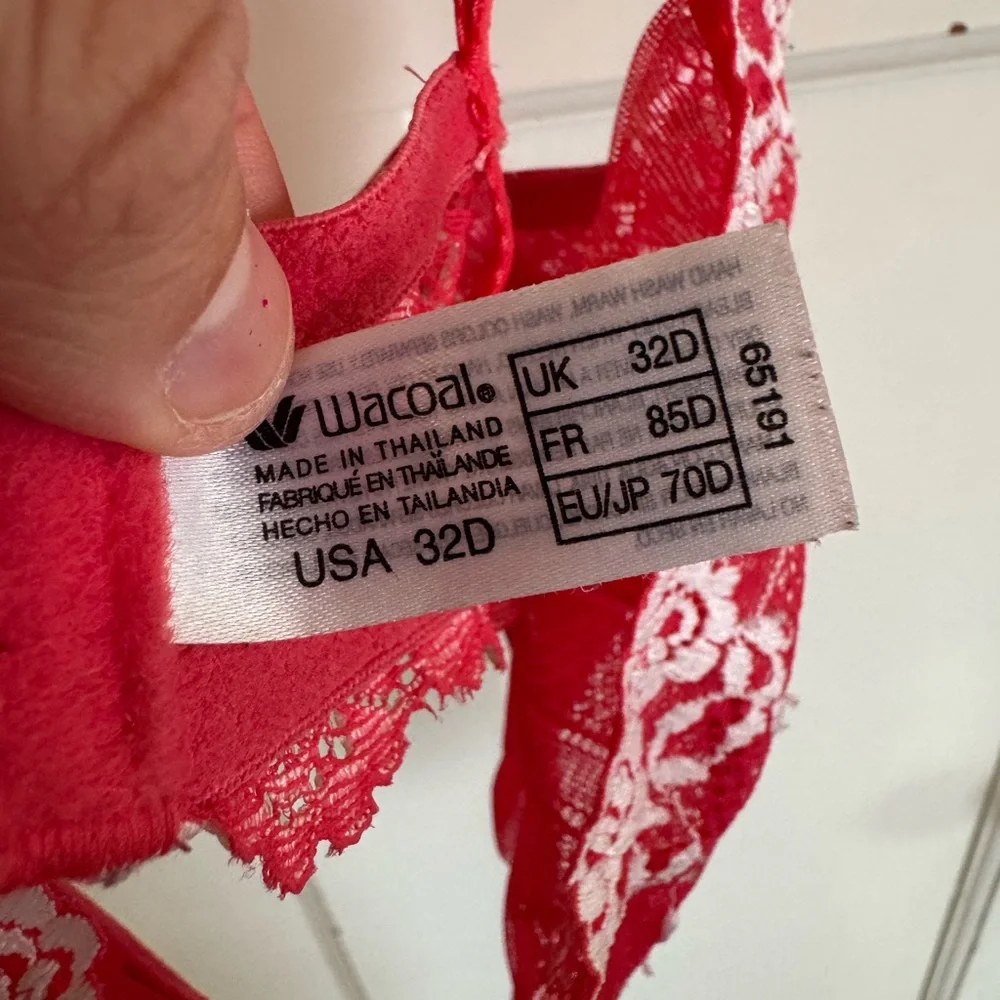 Wacoal Embrace Lace bra size‎ 32D